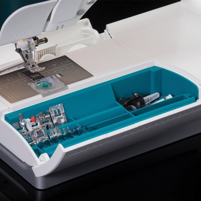 PFAFF PERFORMANCE ICON Maszyna do szycia wieloczynnościowa sterowana komputerowo, 522 ściegi, IDT System, 10- calowy dotykowy ekran, Wi-FI